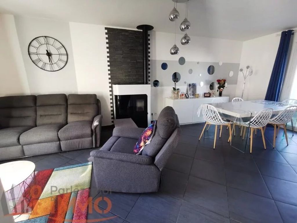 Achat maison à vendre 4 chambres 100 m² - La Verpillière