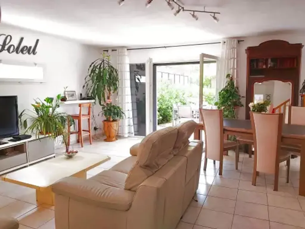 Achat maison à vendre 3 chambres 107 m² - Montpellier