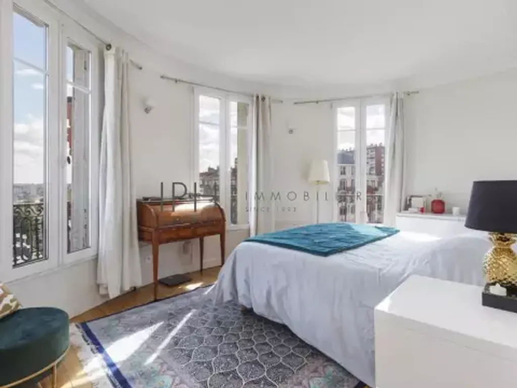 Achat appartement à vendre 4 pièces 79 m² - Puteaux