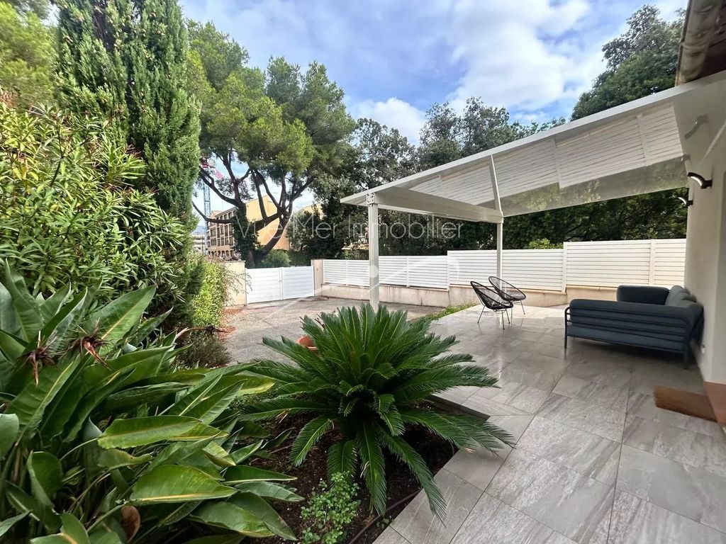 Achat maison à vendre 4 chambres 130 m² - Bormes-les-Mimosas