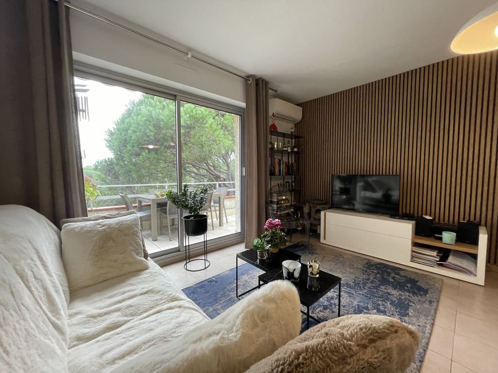 Achat appartement à vendre 3 pièces 58 m² - Saint-Raphaël