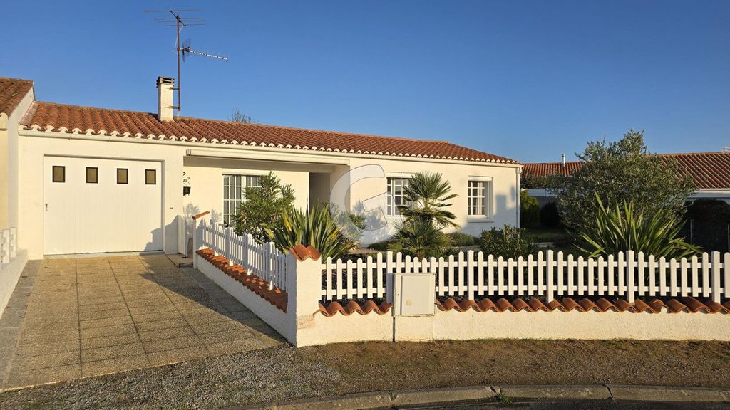 Achat maison à vendre 3 chambres 76 m² - Longeville-sur-Mer