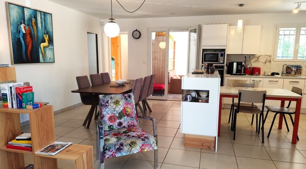 Achat maison à vendre 4 chambres 171 m² - Saint-Maximin-la-Sainte-Baume