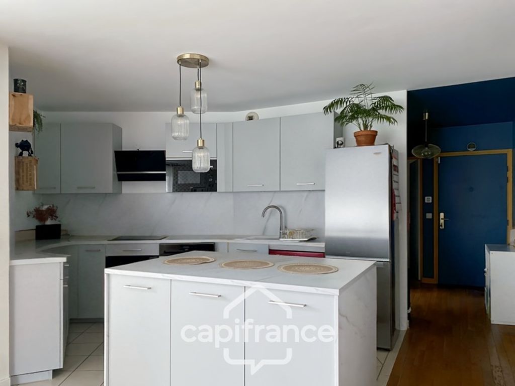 Achat appartement à vendre 4 pièces 84 m² - Lognes