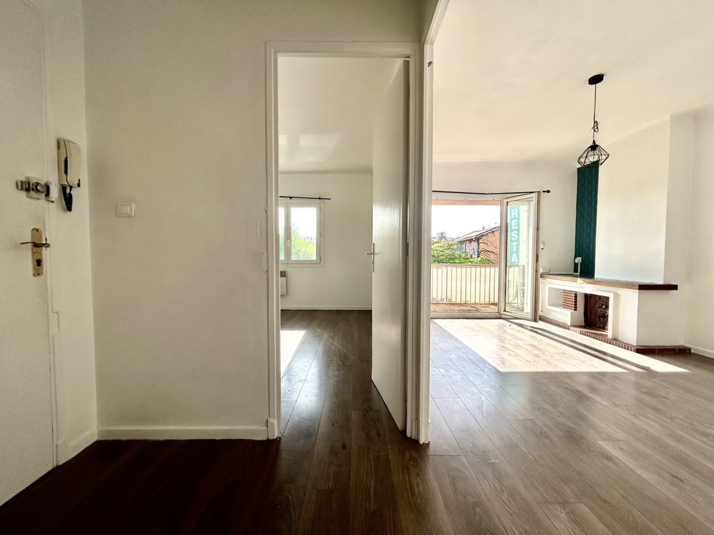 Achat appartement à vendre 2 pièces 39 m² - Carqueiranne