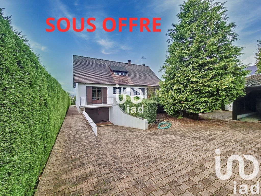 Achat maison à vendre 5 chambres 130 m² - Saint-Pierre-du-Perray