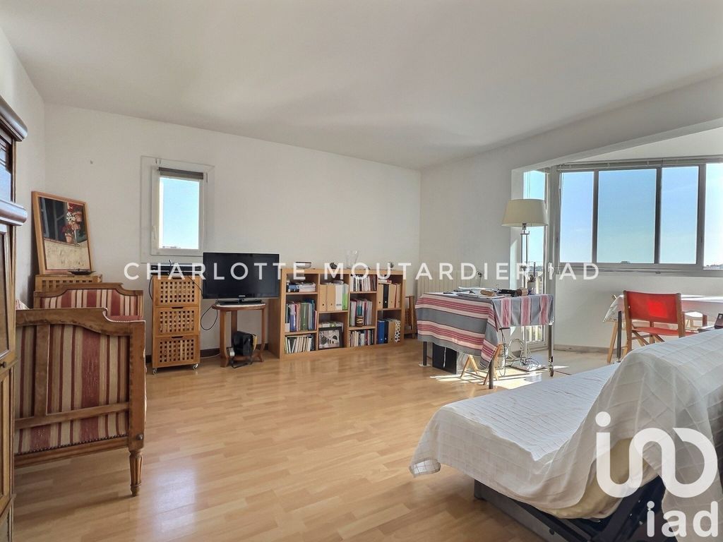 Achat appartement à vendre 3 pièces 74 m² - Toulon