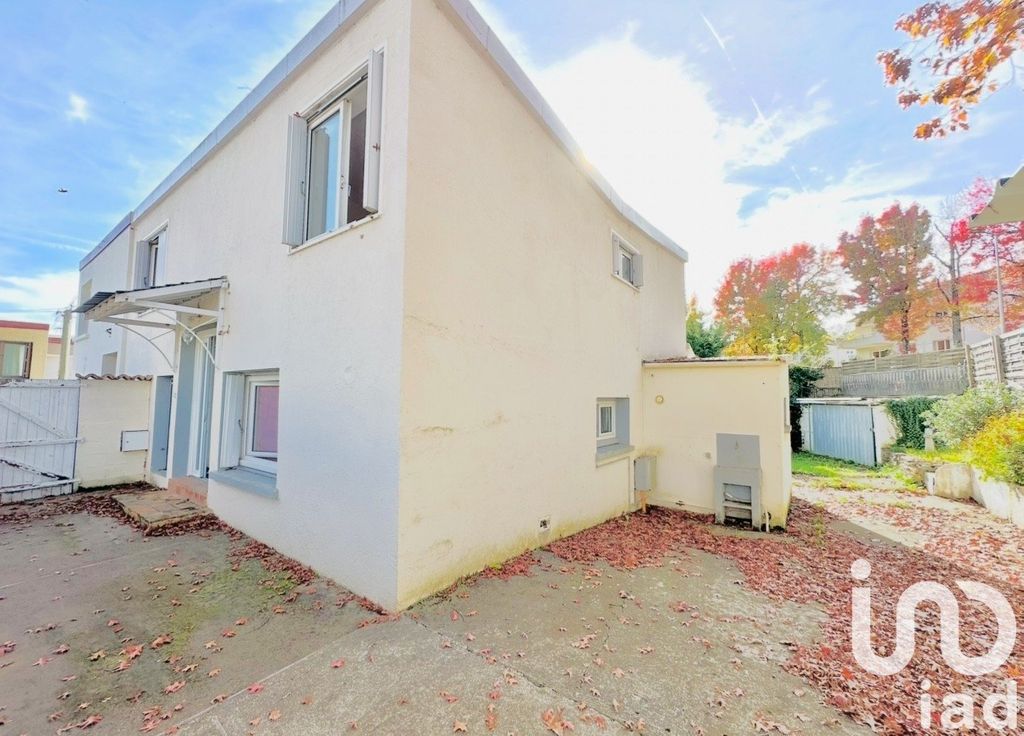 Achat maison à vendre 5 chambres 108 m² - Mourenx