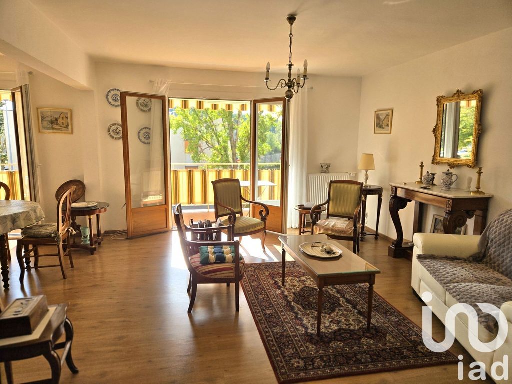 Achat appartement à vendre 5 pièces 94 m² - Salon-de-Provence