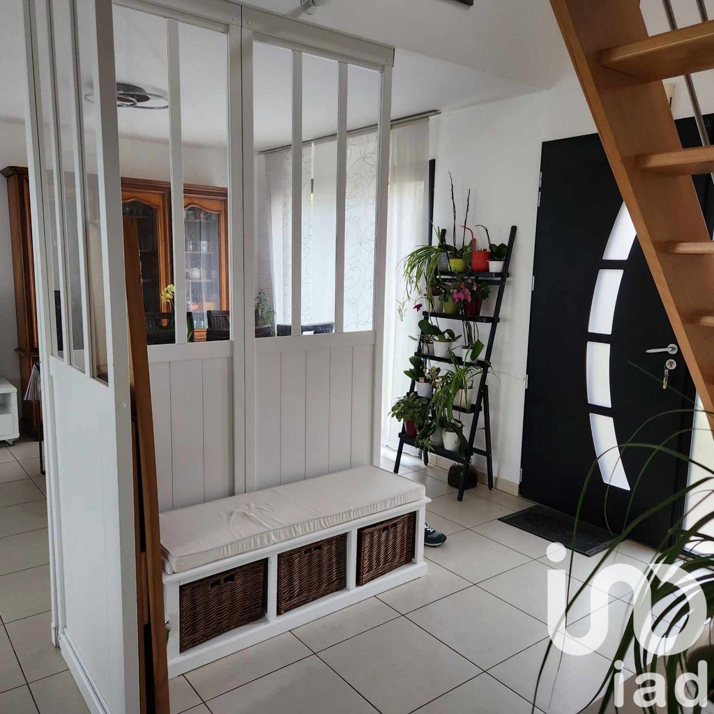 Achat maison à vendre 4 chambres 140 m² - Saint-Sauflieu