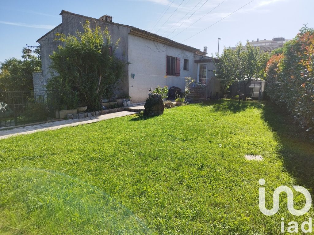 Achat maison à vendre 3 chambres 100 m² - Grasse