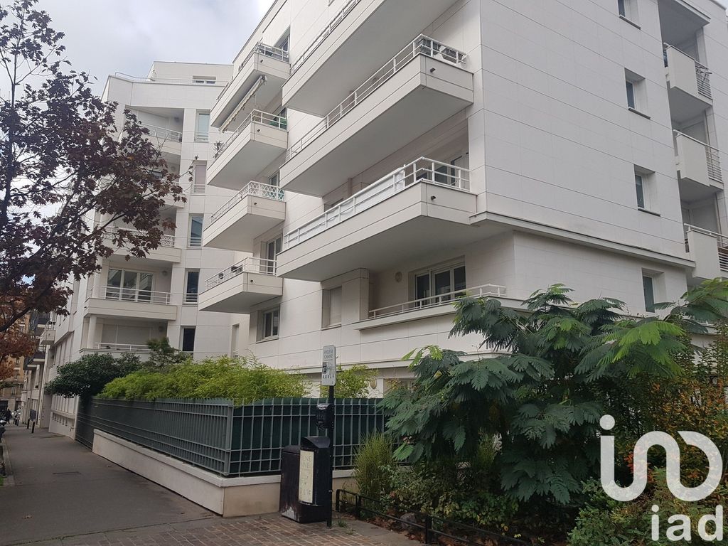 Achat appartement à vendre 3 pièces 67 m² - Courbevoie