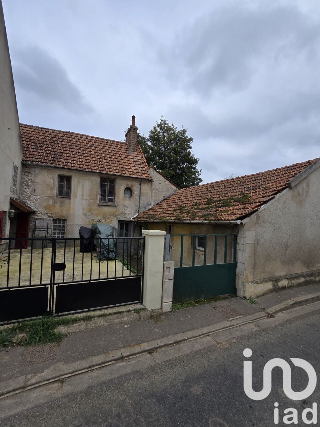 Achat maison à vendre 2 chambres 87 m² - Condé-en-Brie