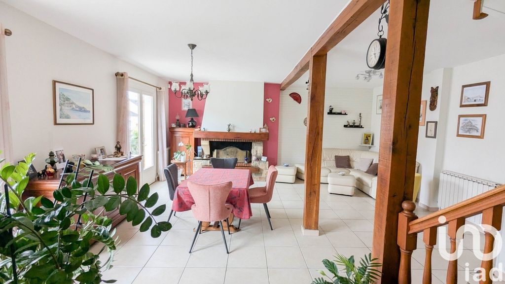 Achat maison à vendre 4 chambres 127 m² - Pontault-Combault