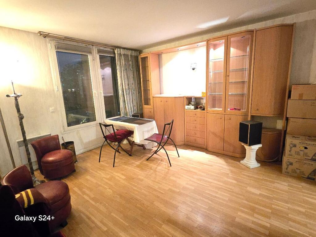 Achat appartement à vendre 3 pièces 70 m² - Paris 20ème arrondissement