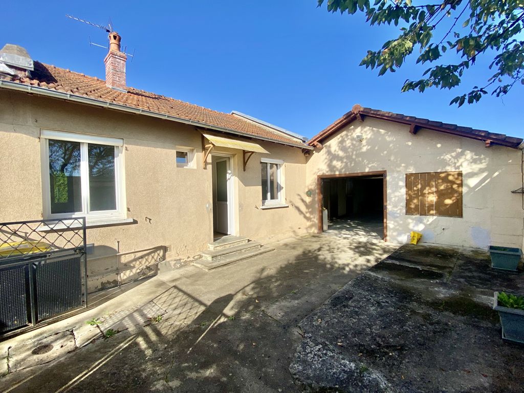 Achat maison à vendre 3 chambres 86 m² - Gannat