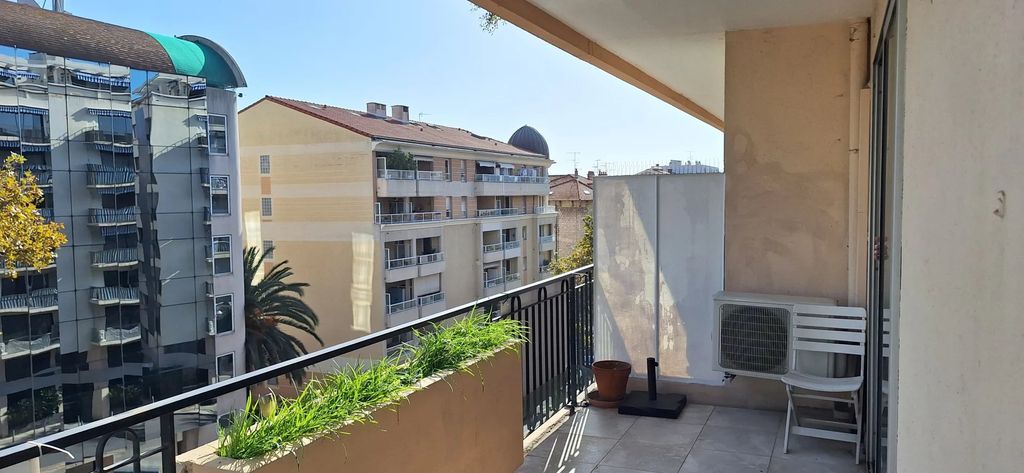 Achat appartement à vendre 2 pièces 36 m² - Cannes