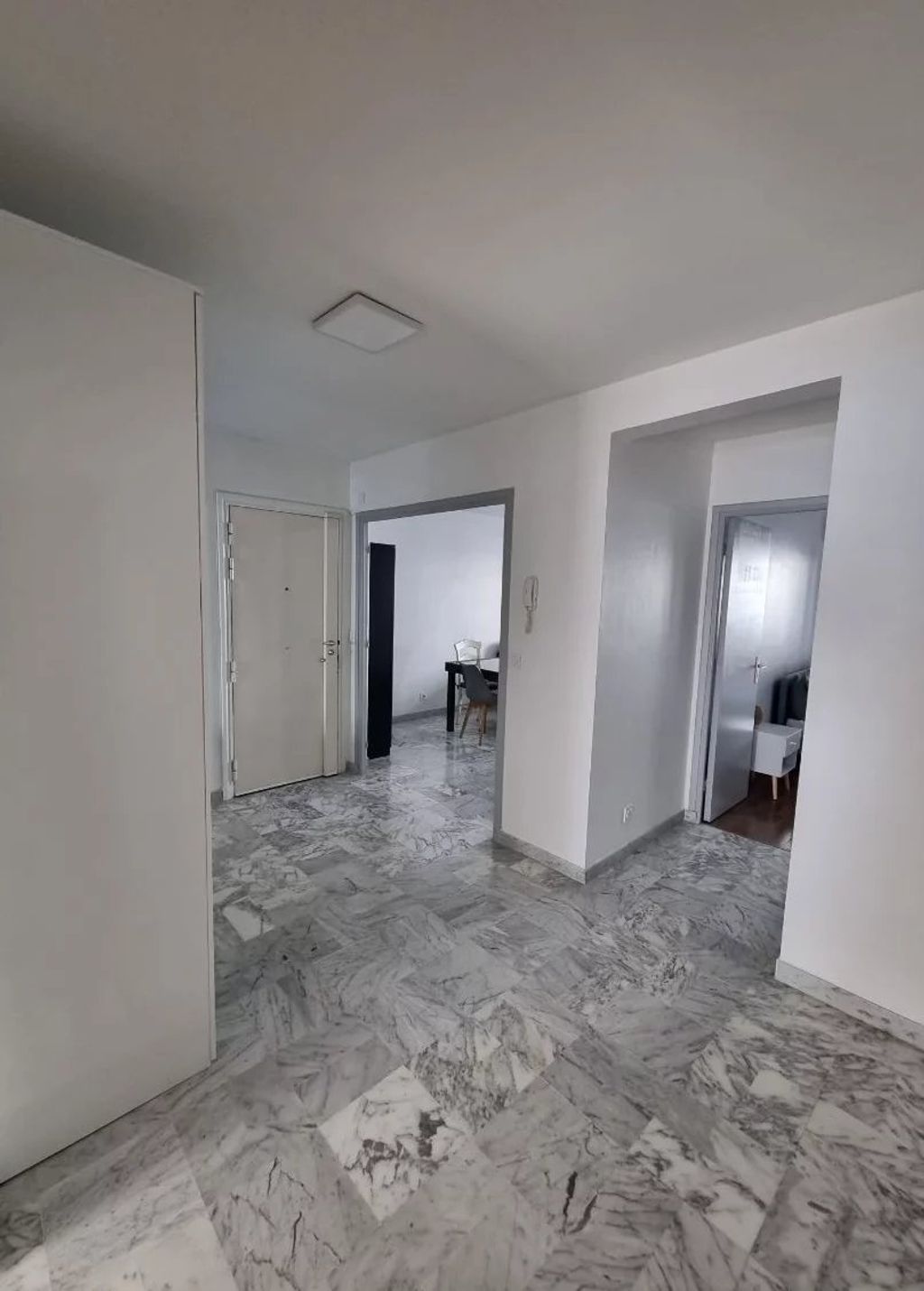 Achat appartement à vendre 3 pièces 74 m² - Nice