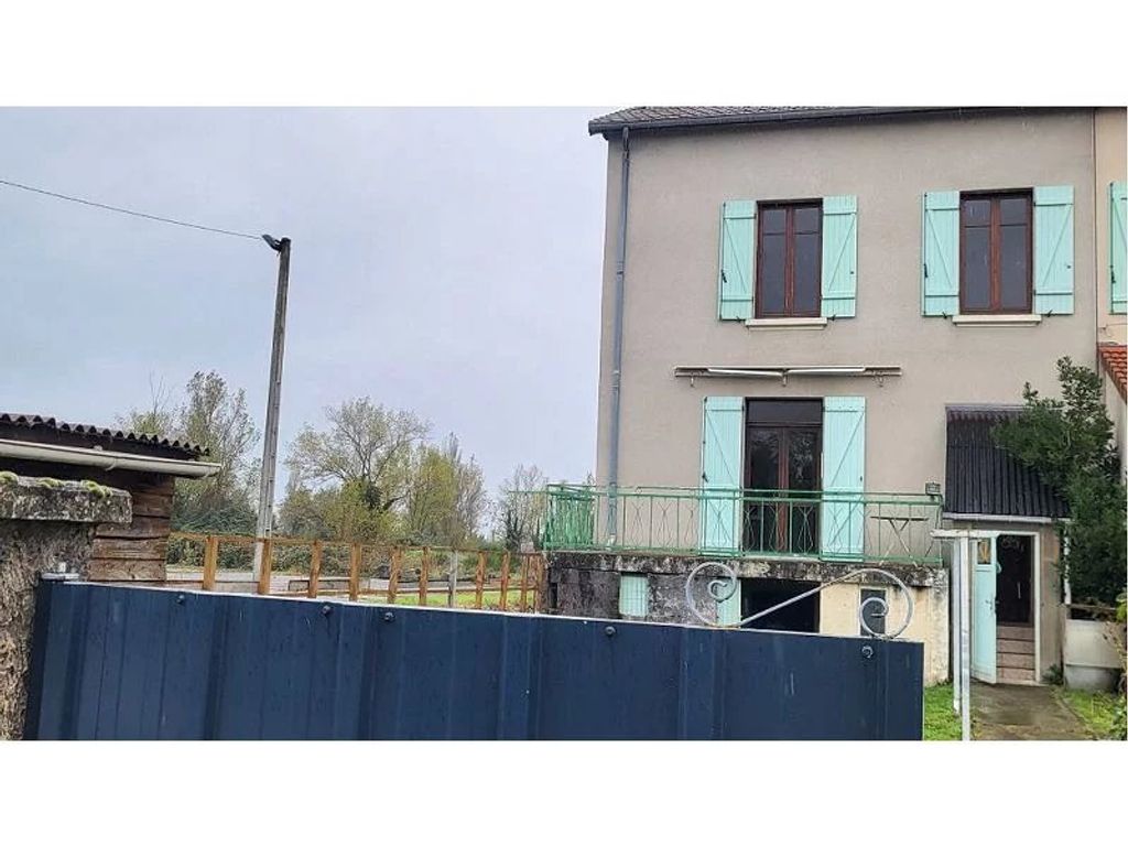 Achat maison à vendre 4 chambres 100 m² - Montrond-les-Bains