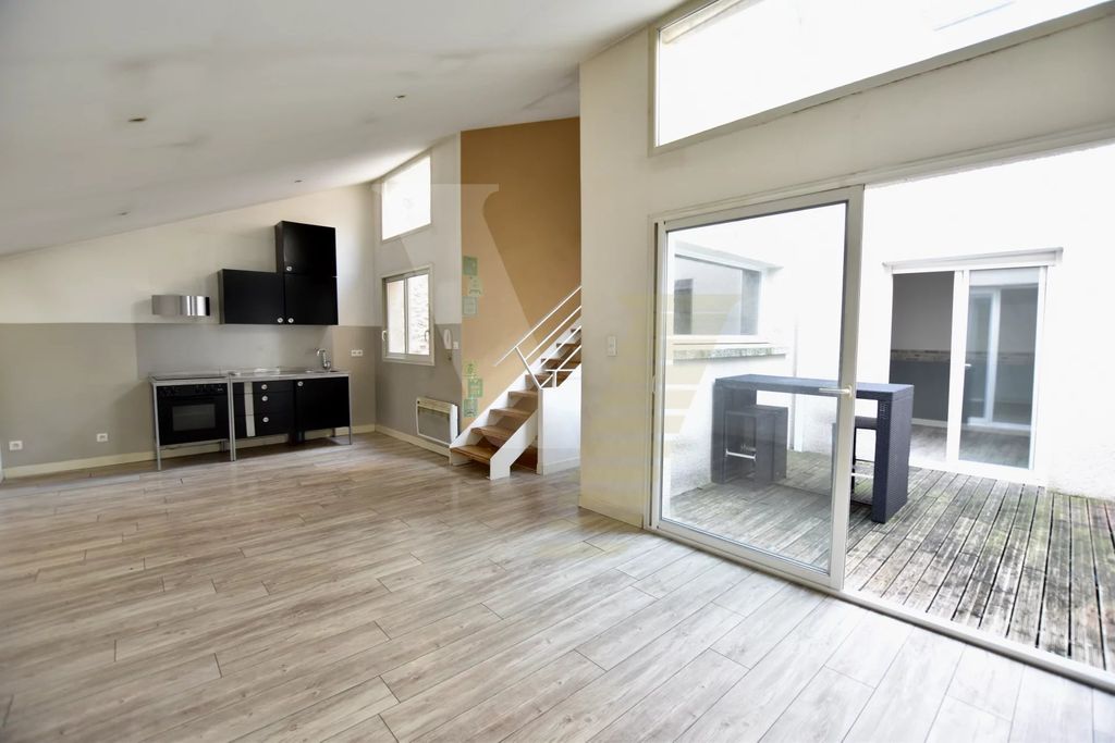 Achat appartement à vendre 5 pièces 100 m² - Maraussan