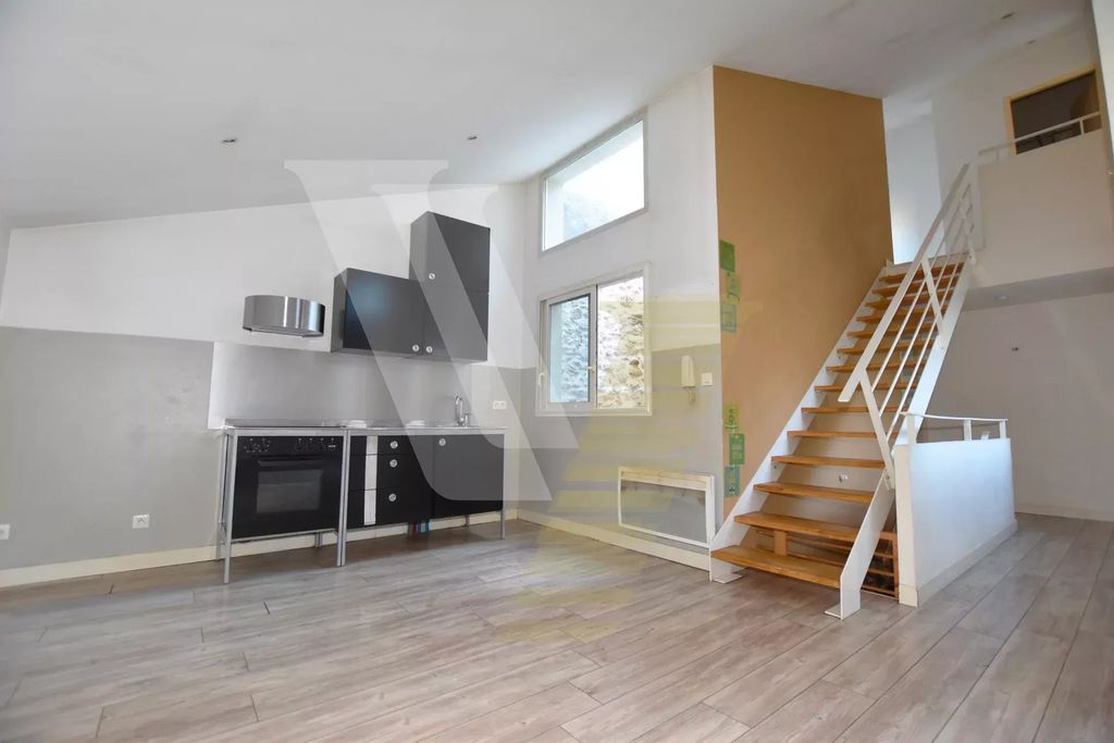 Achat appartement à vendre 5 pièces 100 m² - Maraussan