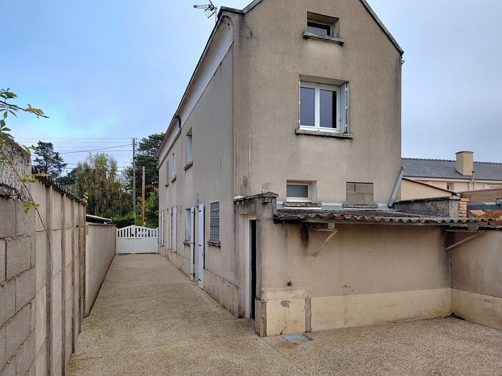 Achat maison à vendre 3 chambres 112 m² - Dénezé-sous-Doué