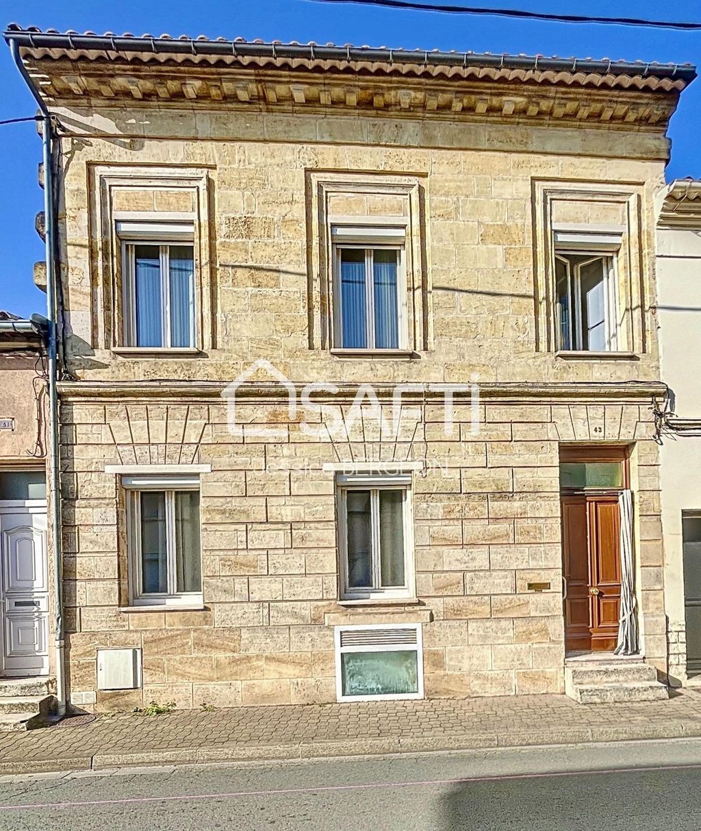 Achat maison à vendre 3 chambres 154 m² - Libourne