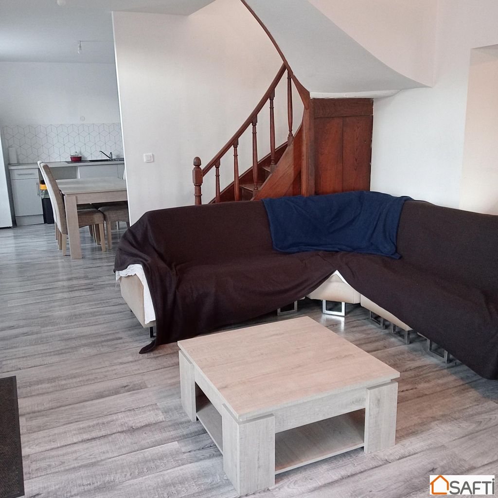 Achat maison à vendre 5 chambres 190 m² - Saint-Hilaire-de-Voust