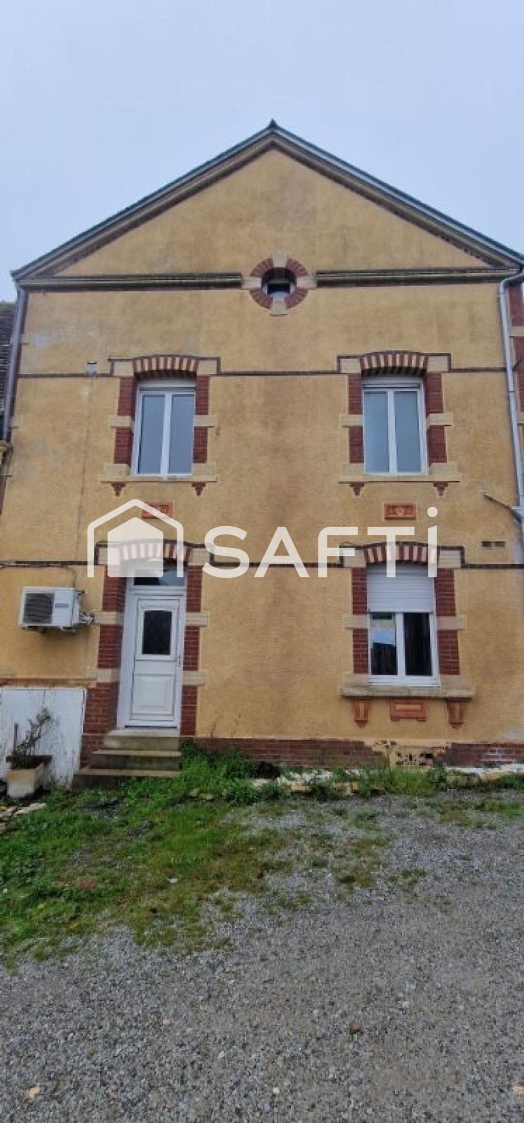 Achat maison à vendre 5 chambres 135 m² - Le Pin-au-Haras