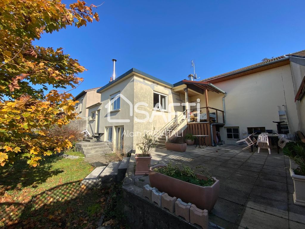 Achat maison à vendre 3 chambres 104 m² - Oyonnax