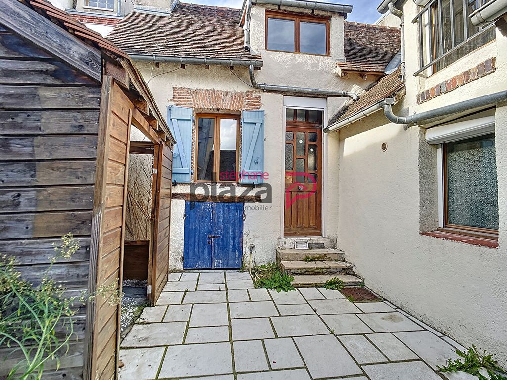 Achat maison à vendre 2 chambres 55 m² - Montargis