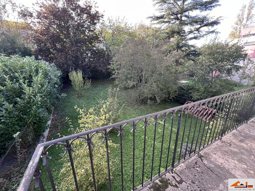 Achat maison à vendre 6 chambres 175 m² - Toulouse