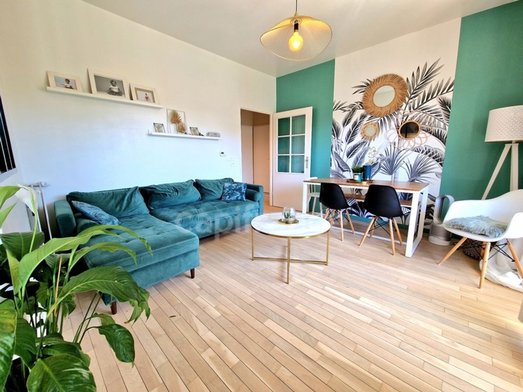 Achat appartement à vendre 3 pièces 61 m² - Romainville