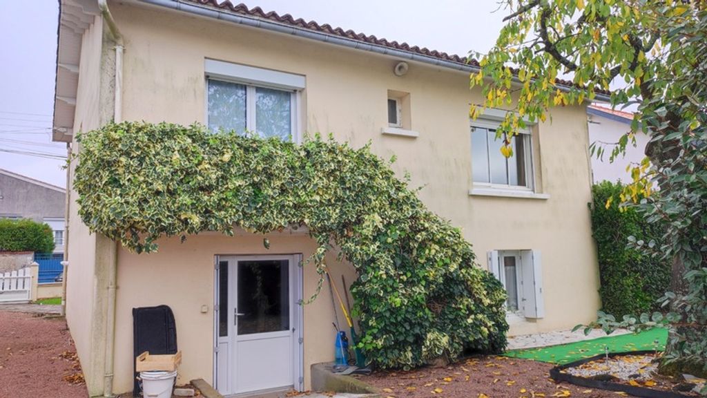 Achat maison à vendre 3 chambres 103 m² - Bressuire