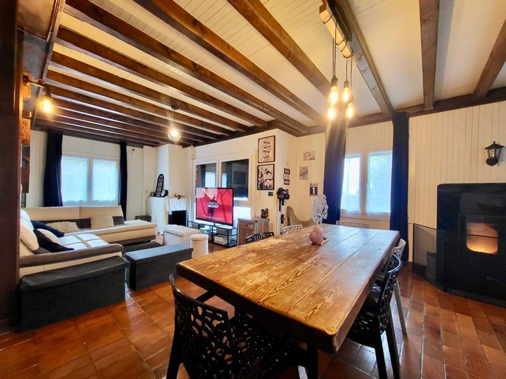 Achat maison à vendre 5 chambres 145 m² - Féternes