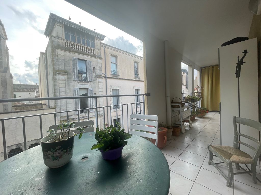 Achat appartement à vendre 4 pièces 104 m² - Nîmes