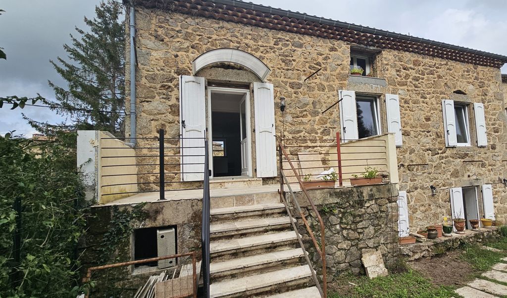 Achat maison à vendre 4 chambres 230 m² - Saint-Barthélemy-Grozon