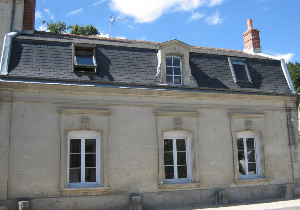 Achat maison à vendre 5 chambres 140 m² - Saint-Étienne-de-Chigny