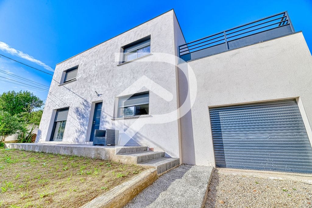 Achat maison à vendre 3 chambres 104 m² - Nîmes