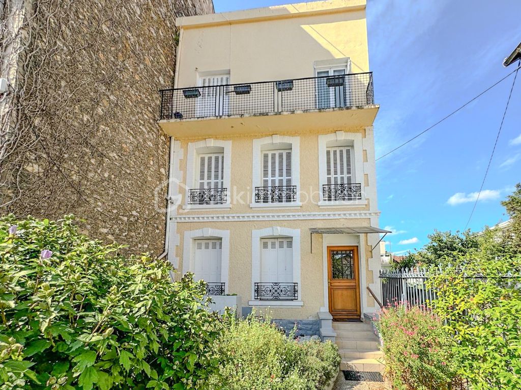 Achat maison à vendre 5 chambres 180 m² - Clamart