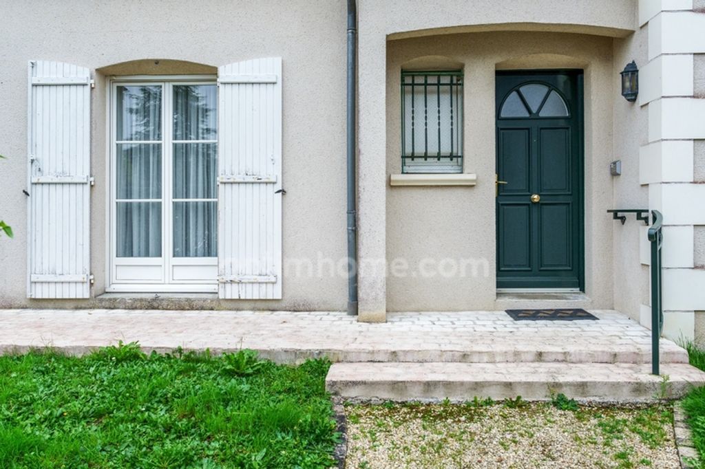 Achat maison à vendre 3 chambres 185 m² - La Membrolle-sur-Choisille