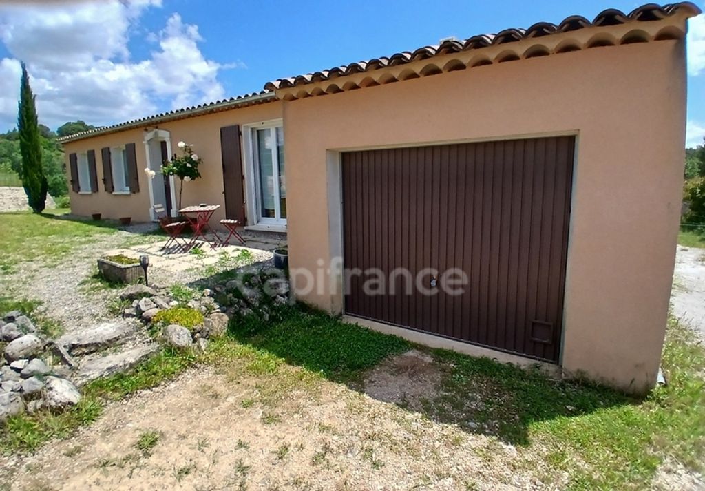 Achat maison à vendre 3 chambres 107 m² - Saint-Saturnin-lès-Apt