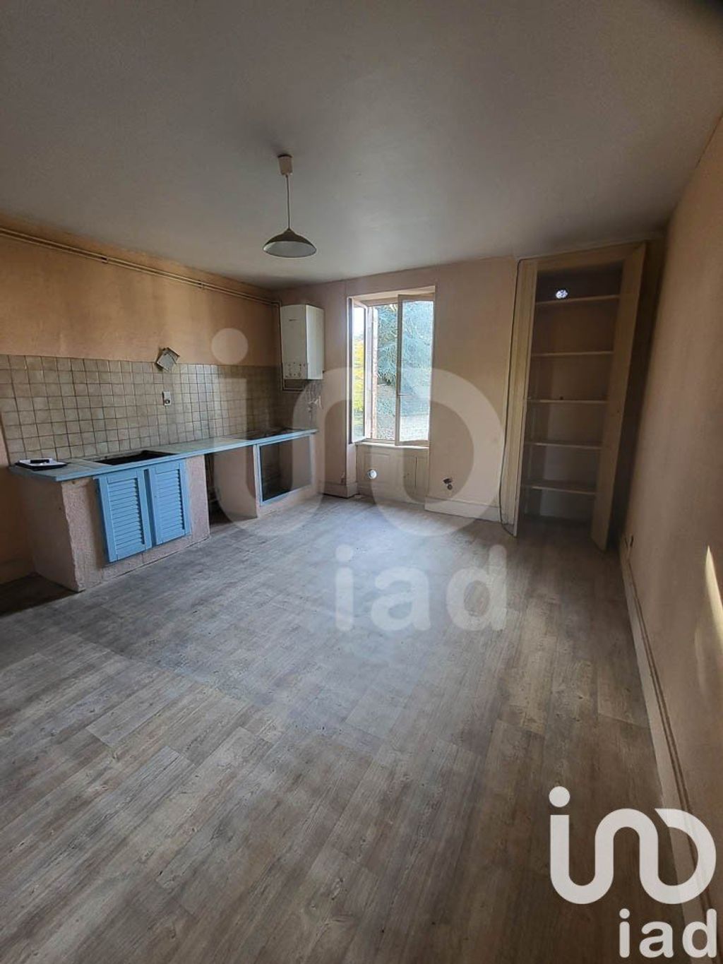 Achat appartement à vendre 4 pièces 95 m² - Saint-Éloy-les-Mines