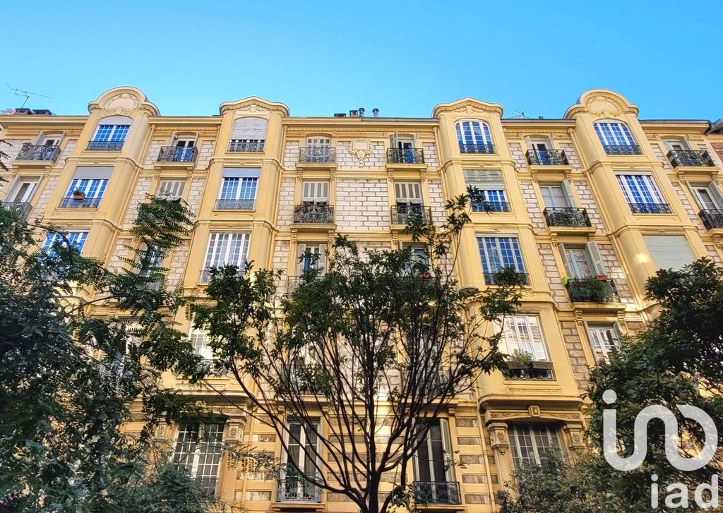 Achat appartement à vendre 3 pièces 87 m² - Nice