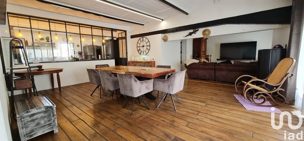 Achat loft à vendre 6 pièces 218 m² - Saint-Julien-les-Villas