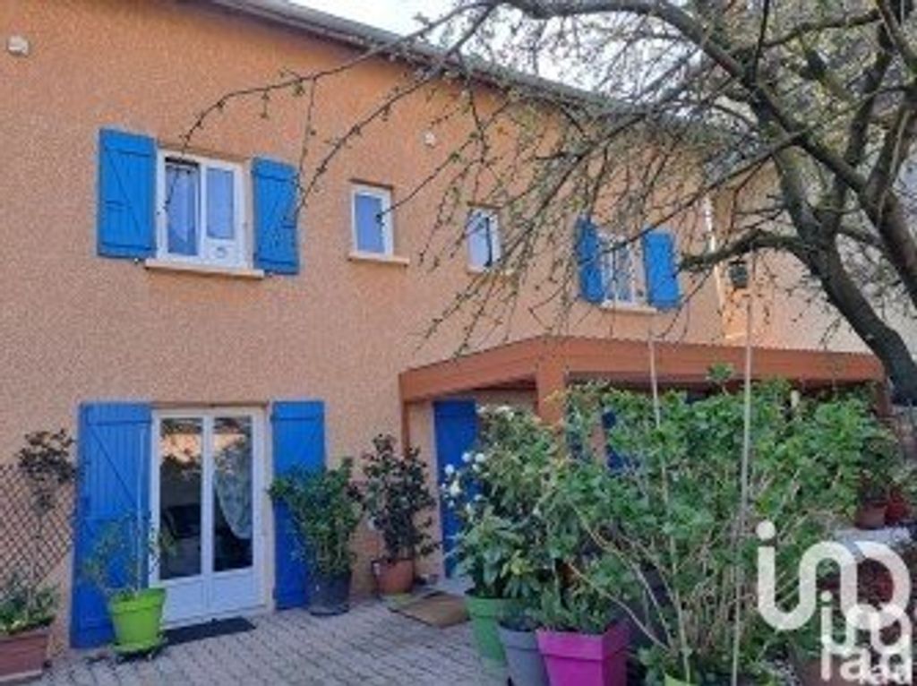 Achat maison à vendre 4 chambres 239 m² - Meyzieu