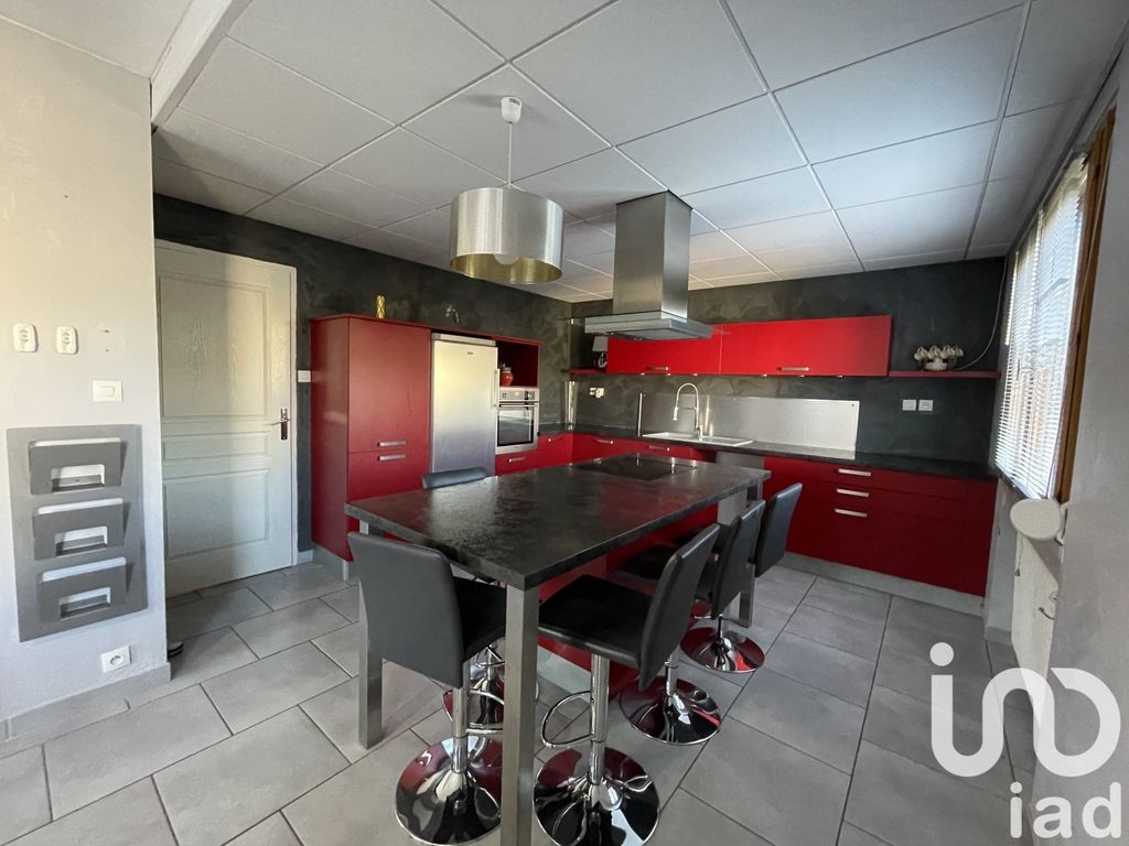 Achat maison à vendre 4 chambres 187 m² - Fraisses