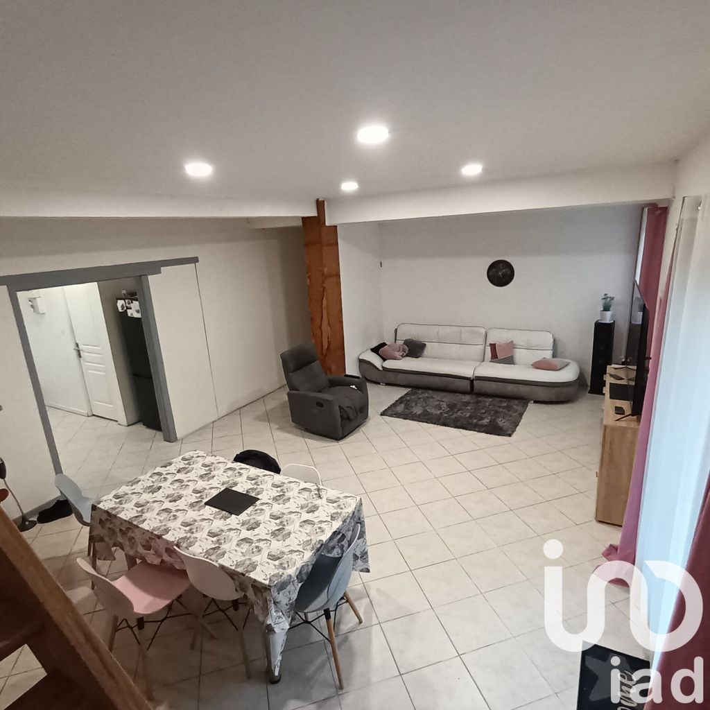 Achat maison à vendre 4 chambres 130 m² - Ferrières-en-Gâtinais