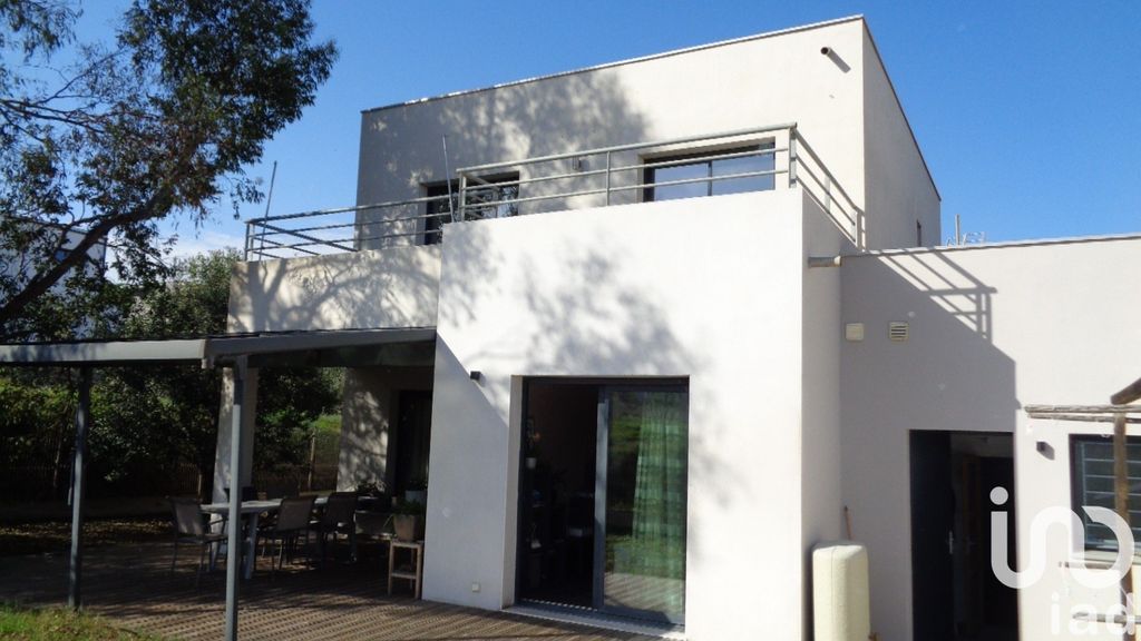 Achat maison à vendre 4 chambres 125 m² - Agde