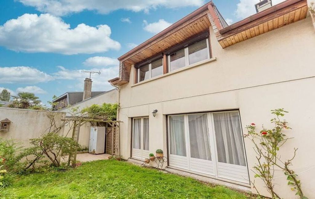 Achat maison à vendre 4 chambres 107 m² - Roissy-en-Brie